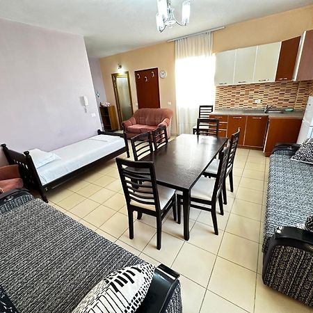 Romance Holiday Garden Inn Durrës 외부 사진