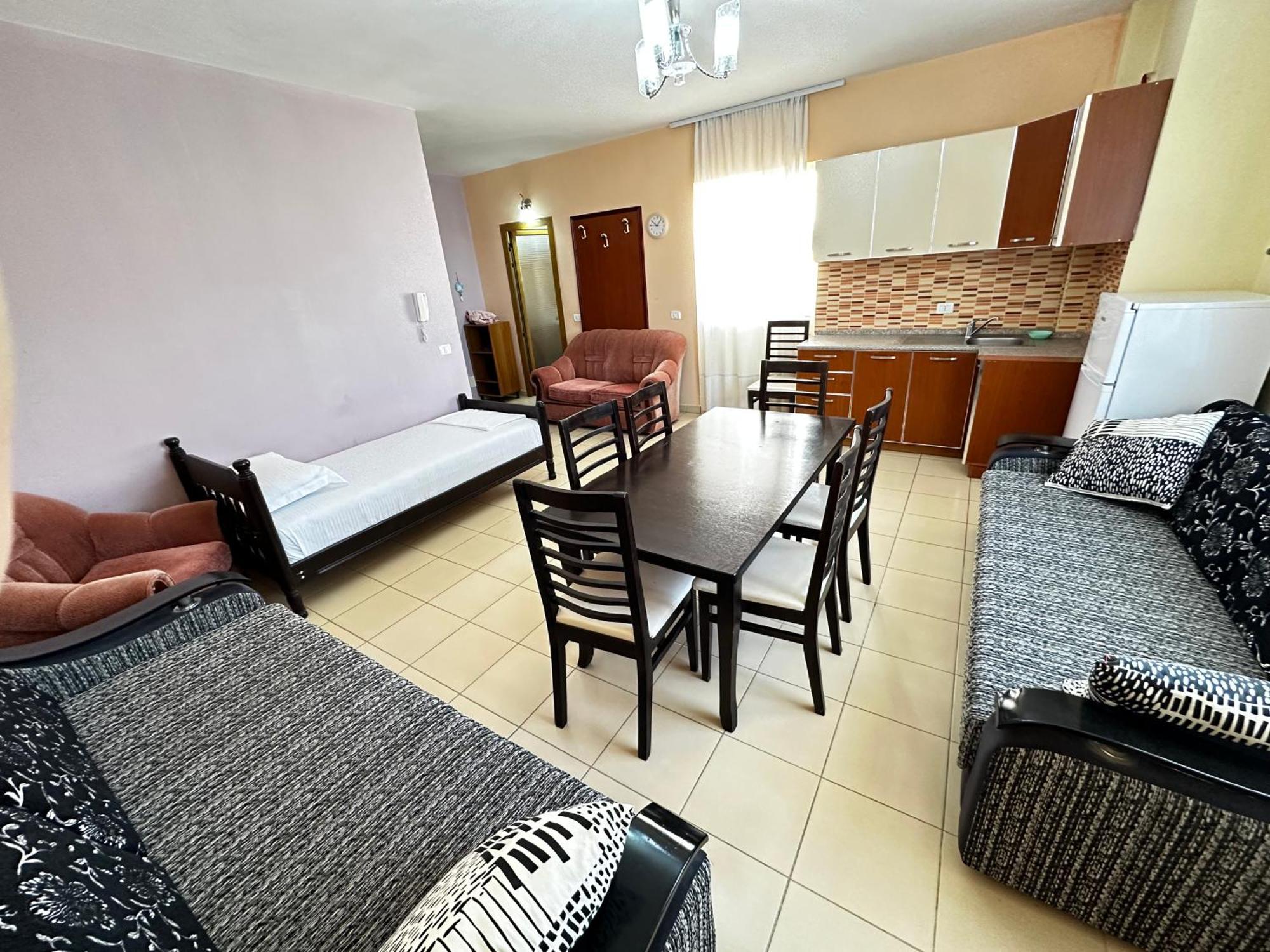 Romance Holiday Garden Inn Durrës 외부 사진