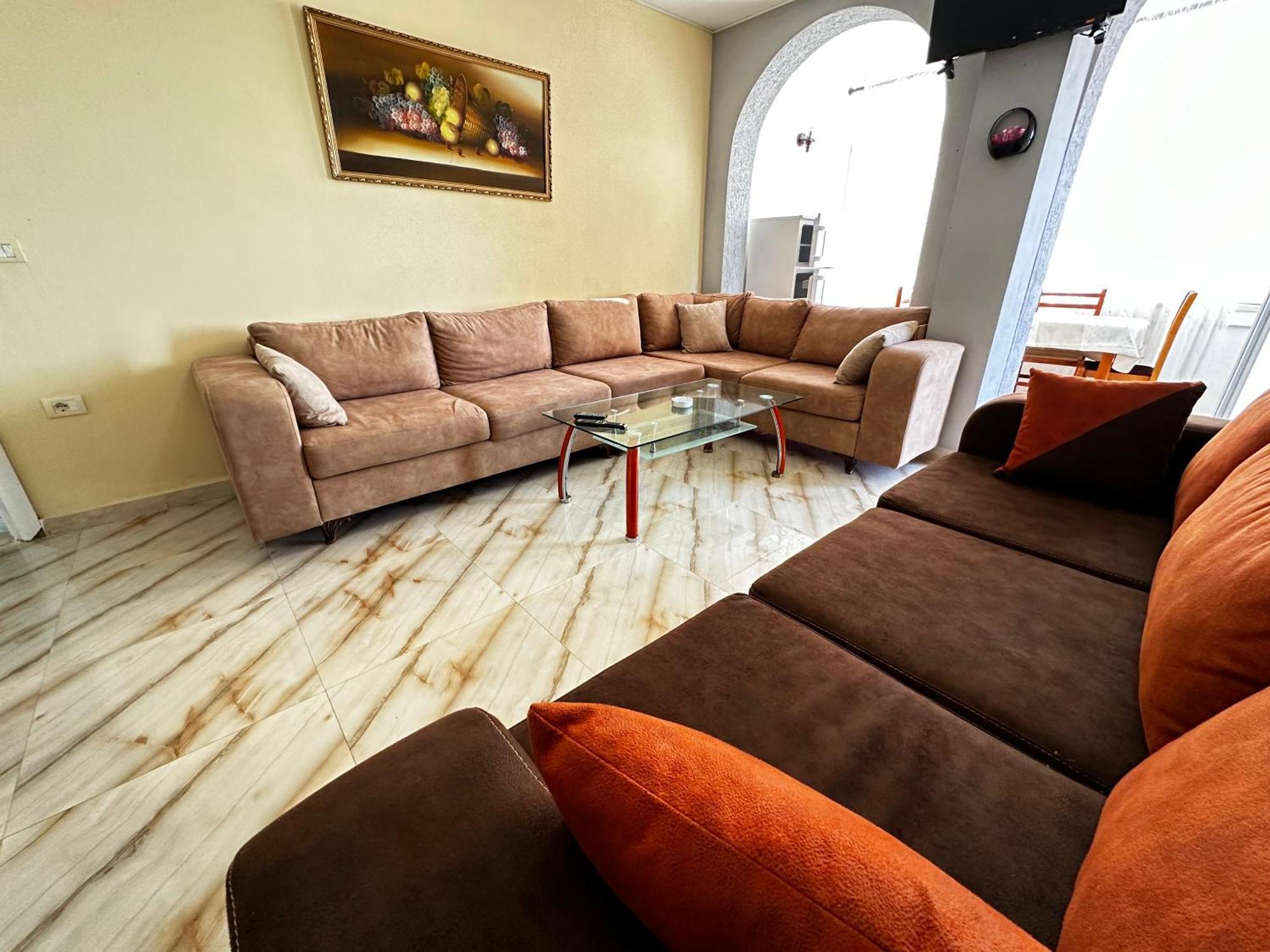 Romance Holiday Garden Inn Durrës 외부 사진