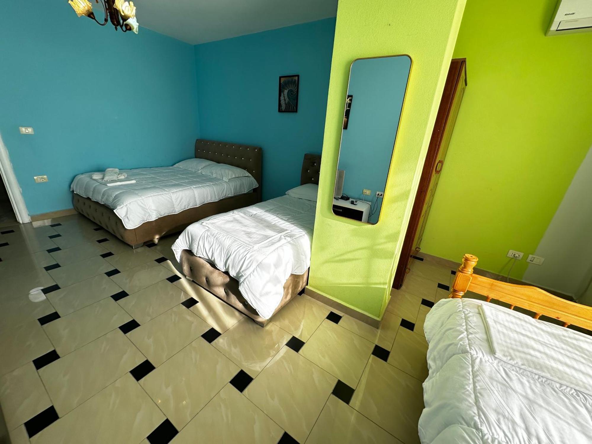 Romance Holiday Garden Inn Durrës 외부 사진